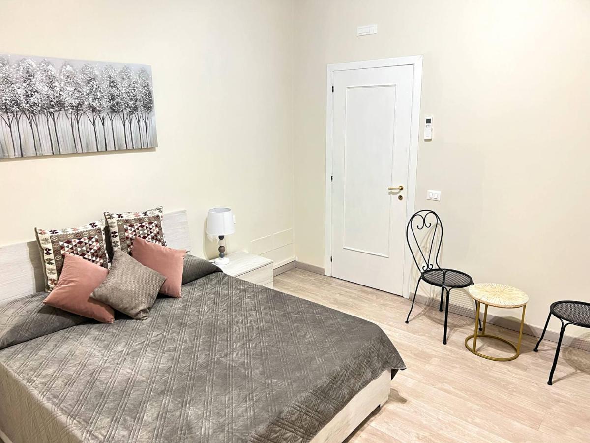 Magenta Apartment *
